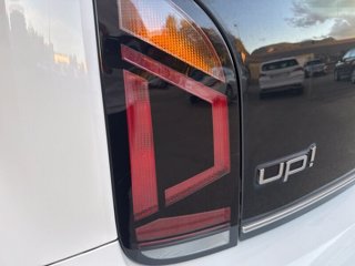 VOLKSWAGEN 1.0 3p. high up! BlueMotion Technology