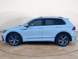 VOLKSWAGEN Tiguan 2.0 TDI 150 CV SCR DSG R-Line