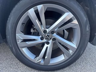 VOLKSWAGEN Tiguan 2.0 TDI 150 CV SCR DSG R-Line