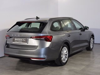 SKODA Octavia wagon 2.0 tdi executive 150cv dsg