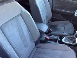 VOLKSWAGEN T-Roc 1.5 TSI ACT DSG R-Line