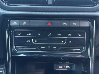 VOLKSWAGEN T-Roc 1.5 TSI ACT DSG R-Line