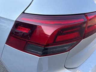 VOLKSWAGEN Golf 1.5 TGI DSG Life