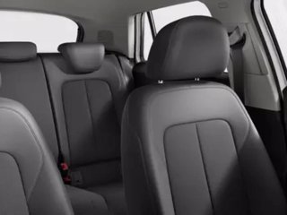 AUDI Q2 30 TDI Business