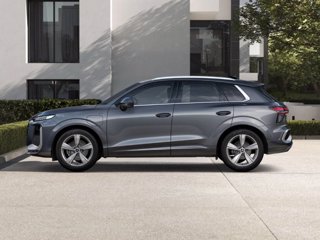 AUDI Q3 e-hybrid 200 kW S tronic S line edition