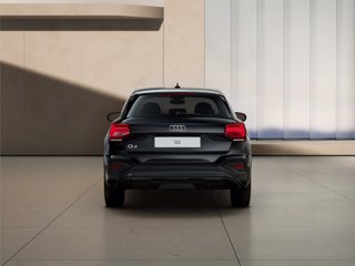 AUDI Q2 30 TDI Business