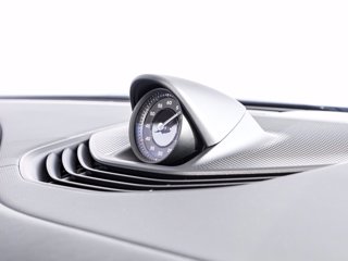 PORSCHE Taycan cross turismo 4