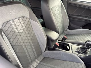 VOLKSWAGEN Tiguan 2.0 TDI 150 CV SCR DSG R-Line