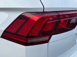 VOLKSWAGEN Tiguan 2.0 TDI 150 CV SCR DSG R-Line