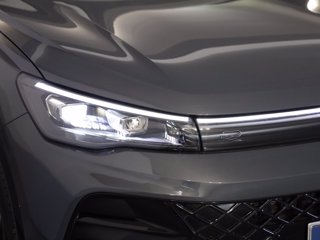 VOLKSWAGEN Tiguan 2.0 tdi r-line 150cv dsg
