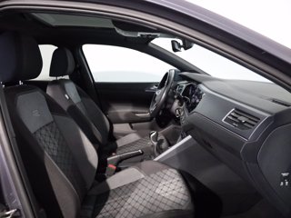 VOLKSWAGEN Taigo 1.0 tsi r-line 110cv