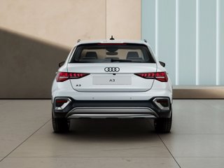 AUDI A3 allstreet TDI 110 kW S tronic Identity Contrast