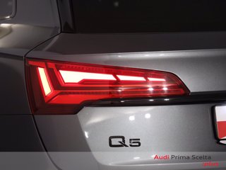 AUDI Q5 40 2.0 tdi mhev 12v s line quattro s-tronic