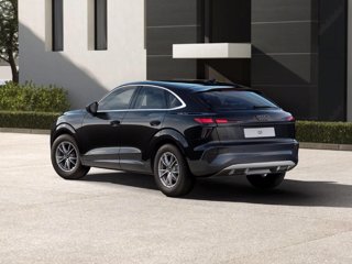 AUDI Q3 SPB TFSI 150 kW S tronic quattro Business