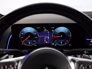 MERCEDES Glb 180 d premium auto