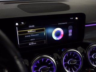 MERCEDES Glb 180 d premium auto