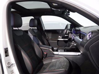 MERCEDES Glb 180 d premium auto