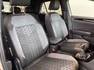 VOLKSWAGEN T-roc 1.5 tsi r-line