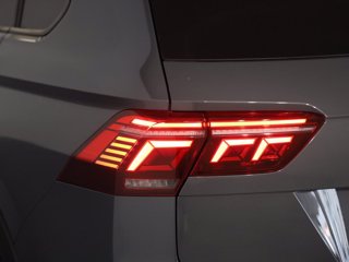 VOLKSWAGEN Tiguan 2.0 tdi r-line 150cv dsg