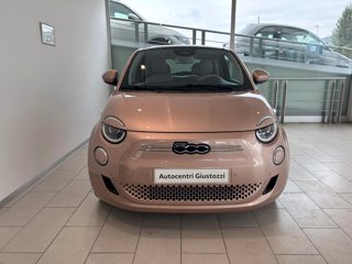 FIAT 500e 42 kwh la prima