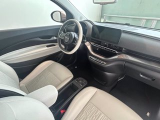 FIAT 500e 42 kwh la prima