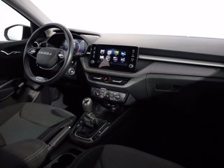 SKODA Fabia 1.0 tsi young edition 95cv