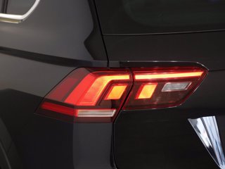 VOLKSWAGEN Tiguan 2.0 tdi r-line 150cv dsg