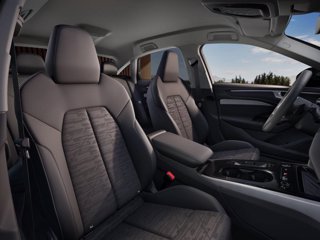 AUDI A6 Avant e-hybrid 220 kW S tronic quattro S line edition