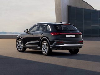 AUDI Q5 TDi 150 kW mHEV+ S tronic quattro Business Advanced