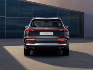 AUDI Q5 TDi 150 kW mHEV+ S tronic quattro Business Advanced