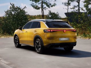 VOLKSWAGEN T-Roc 1.5 eTSI ACT 150 CV DSG R-Line