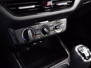 SKODA Fabia 1.0 tsi young edition 95cv