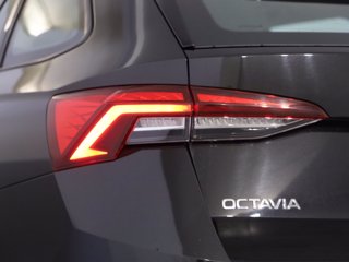 SKODA Octavia wagon 2.0 tdi executive 150cv dsg