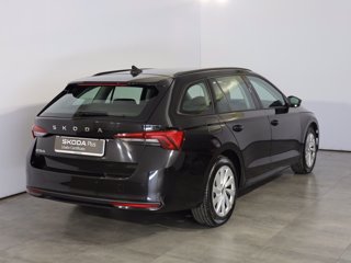 SKODA Octavia wagon 2.0 tdi executive 150cv dsg