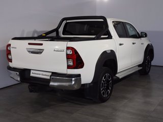 TOYOTA Hilux 2.4 d-4d double cab executive 4wd auto