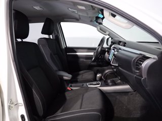 TOYOTA Hilux 2.4 d-4d double cab executive 4wd auto