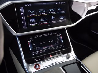 AUDI Rs6 avant 4.0 mhev performance quattro tiptronic