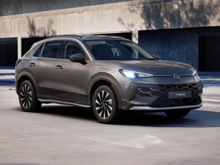 VOLKSWAGEN T-Roc 1.5 eTSI ACT DSG Life