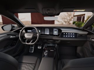 AUDI A6 Avant e-hybrid 220 kW S tronic quattro S line edition