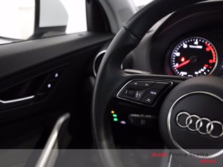 AUDI Q2 30 2.0 tdi business s-tronic