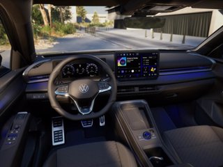 VOLKSWAGEN T-Roc 1.5 eTSI ACT 150 CV DSG R-Line