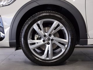 VOLKSWAGEN Taigo 1.0 tsi r-line 110cv