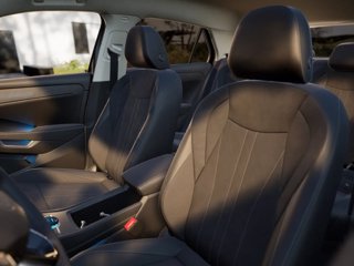 VOLKSWAGEN T-Roc 1.5 eTSI ACT DSG Style