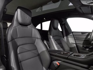 PORSCHE Taycan 4s black edition