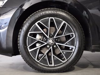 SKODA Octavia wagon 2.0 tdi executive 150cv dsg