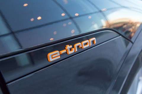Etron 2