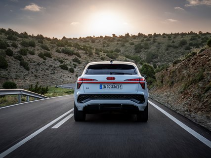 Q3 Sportback 01